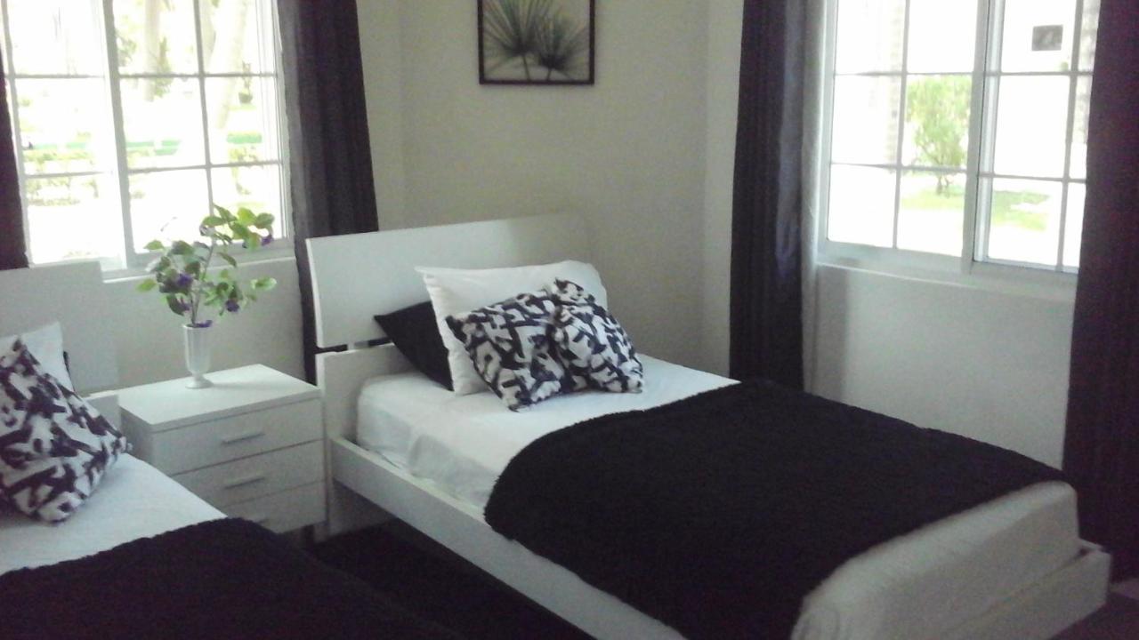 Apartment Treasure At Sandcastles Ocho Rios Esterno foto